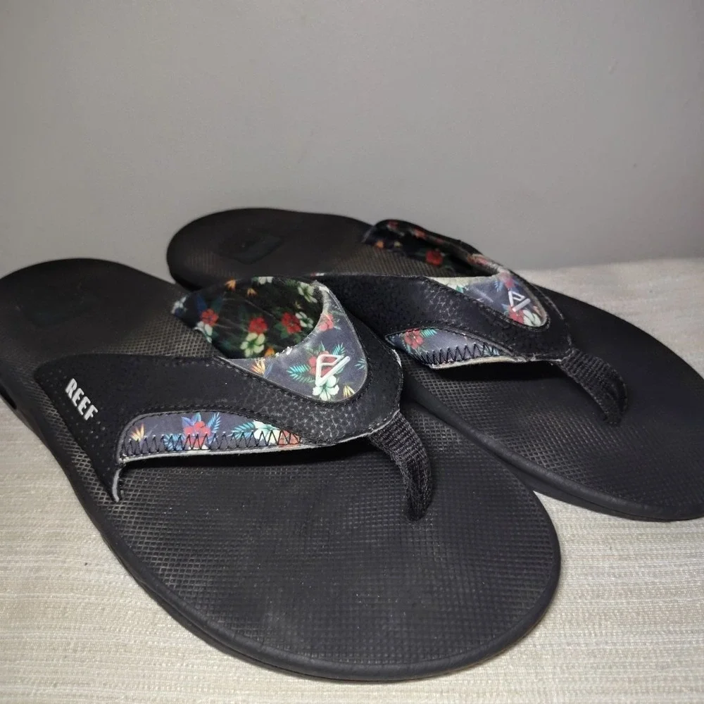 Vintage Reef Men's Fanning Thong Flip Flop Bottle Opener Sandals Floral 12?‎ 04